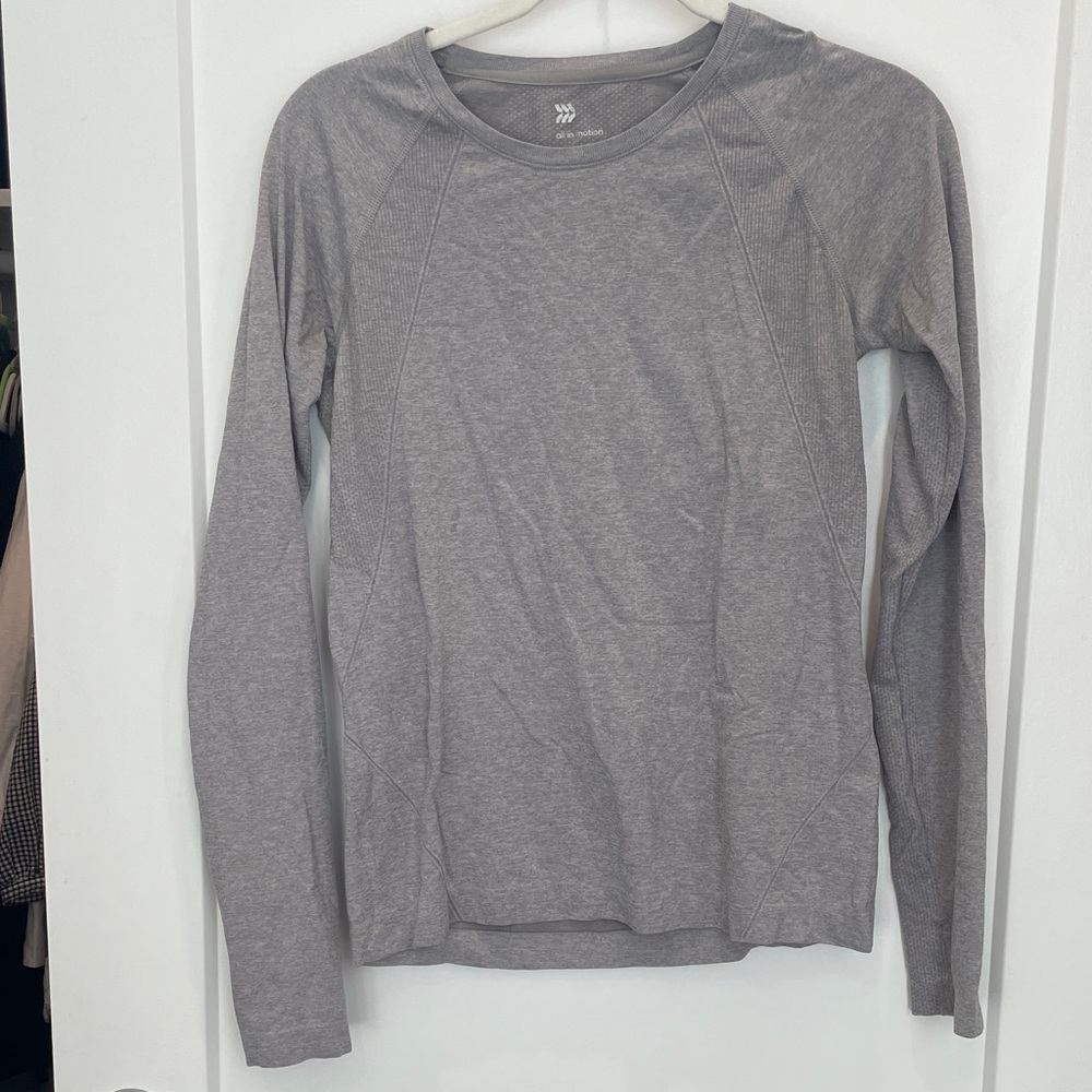 All in Motion Gray Long Sleeve Tee